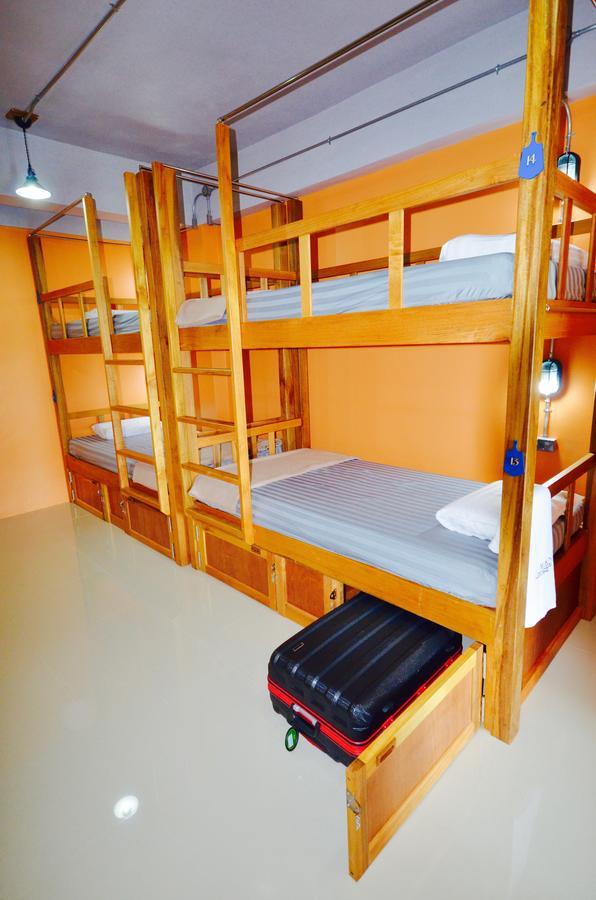 Nomad Hostel Krabi town Dış mekan fotoğraf