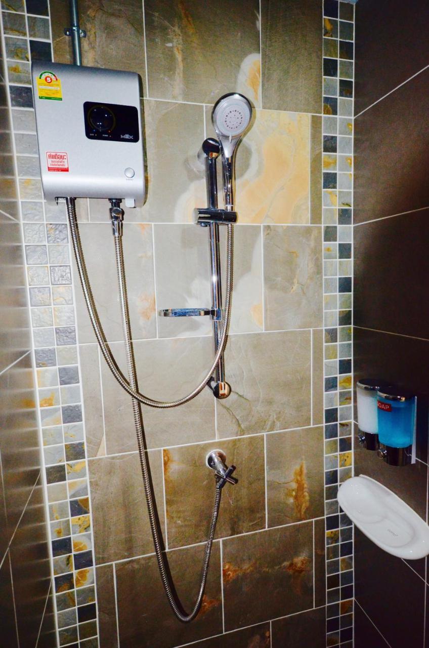 Nomad Hostel Krabi town Dış mekan fotoğraf